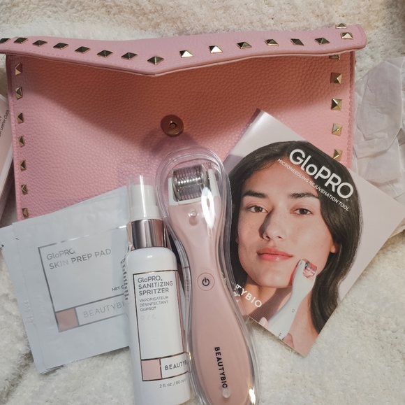 BeautyBio x G By Giuliana Limited Edition On-The-Glo Set. - Picture 4 of 5